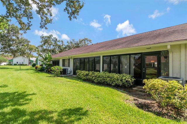 2569 LAURELWOOD DRIVE 11B, Clearwater, FL 33763