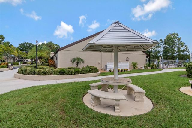 2569 LAURELWOOD DRIVE 11B, Clearwater, FL 33763
