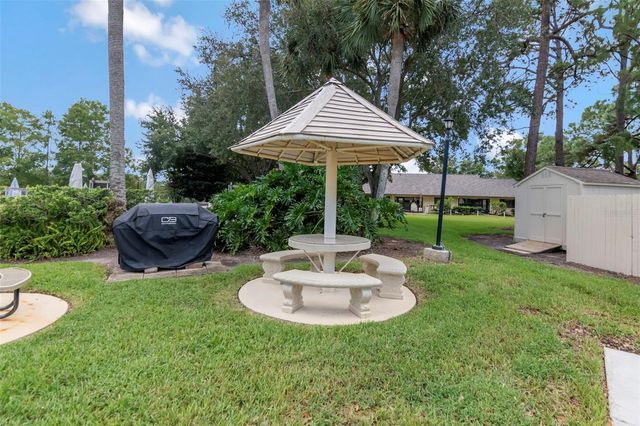 2569 LAURELWOOD DRIVE 11B, Clearwater, FL 33763
