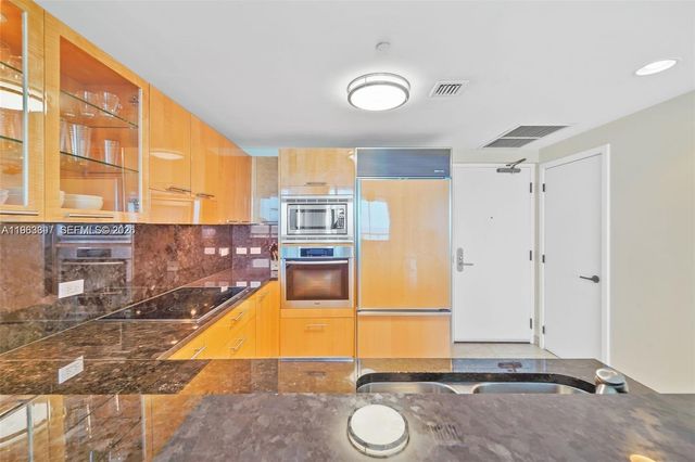 6799 Collins Ave 1604, Miami Beach, FL 33141