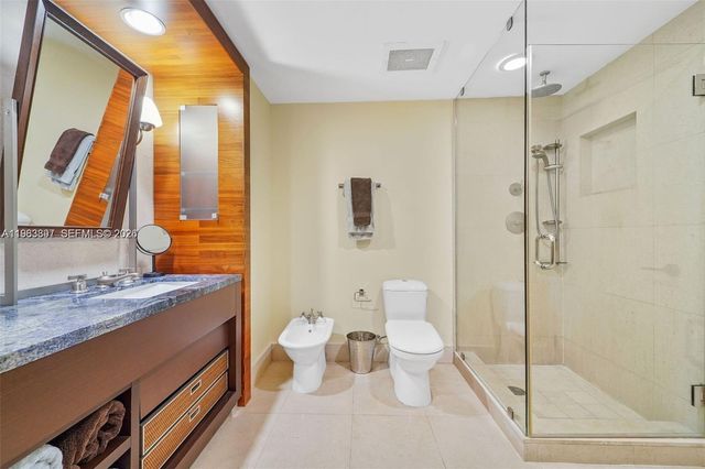 6799 Collins Ave 1604, Miami Beach, FL 33141