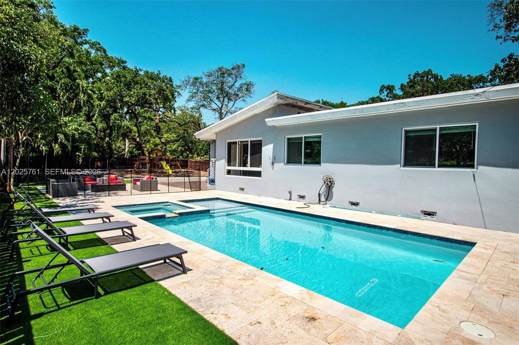 3981 SW 58th St, Dania Beach, FL 33312