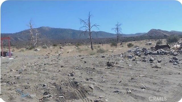 28401 263rd St E, Llano, CA 93544