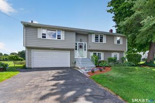 16 Driscoll Road, Branford, CT 06405