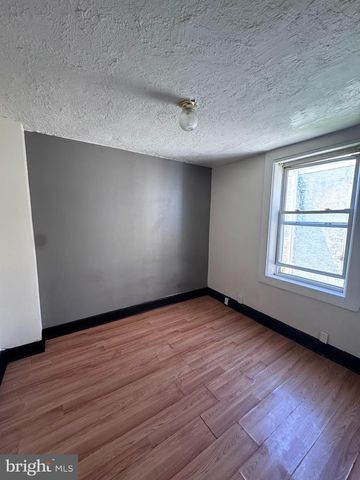 2010 W OXFORD ST, Philadelphia, PA 19121