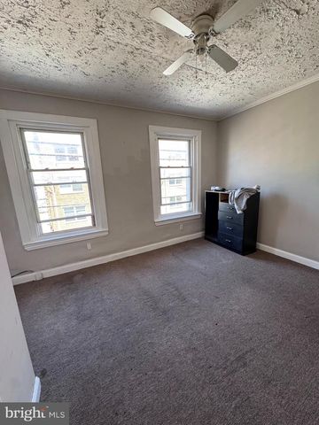 2010 W OXFORD ST, Philadelphia, PA 19121