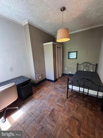 2010 W OXFORD ST, Philadelphia, PA 19121