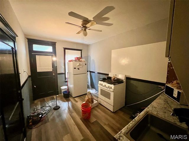 4522 Pennsylvania Avenue, St Louis, MO 63111