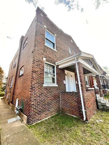 4522 Pennsylvania Avenue, St Louis, MO 63111