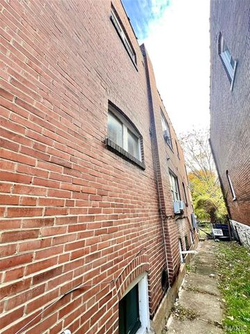 4522 Pennsylvania Avenue, St Louis, MO 63111