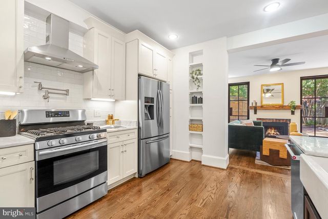 12 5TH ST NE, Washington, DC 20002