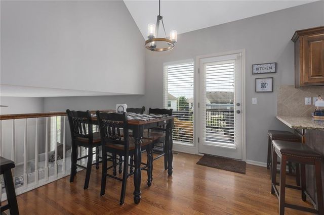 10904 N Manchester Avenue, Kansas City, MO 64157