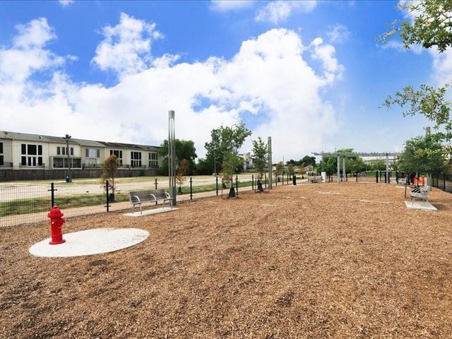 2915 Clay Avenue, Houston, TX 77003