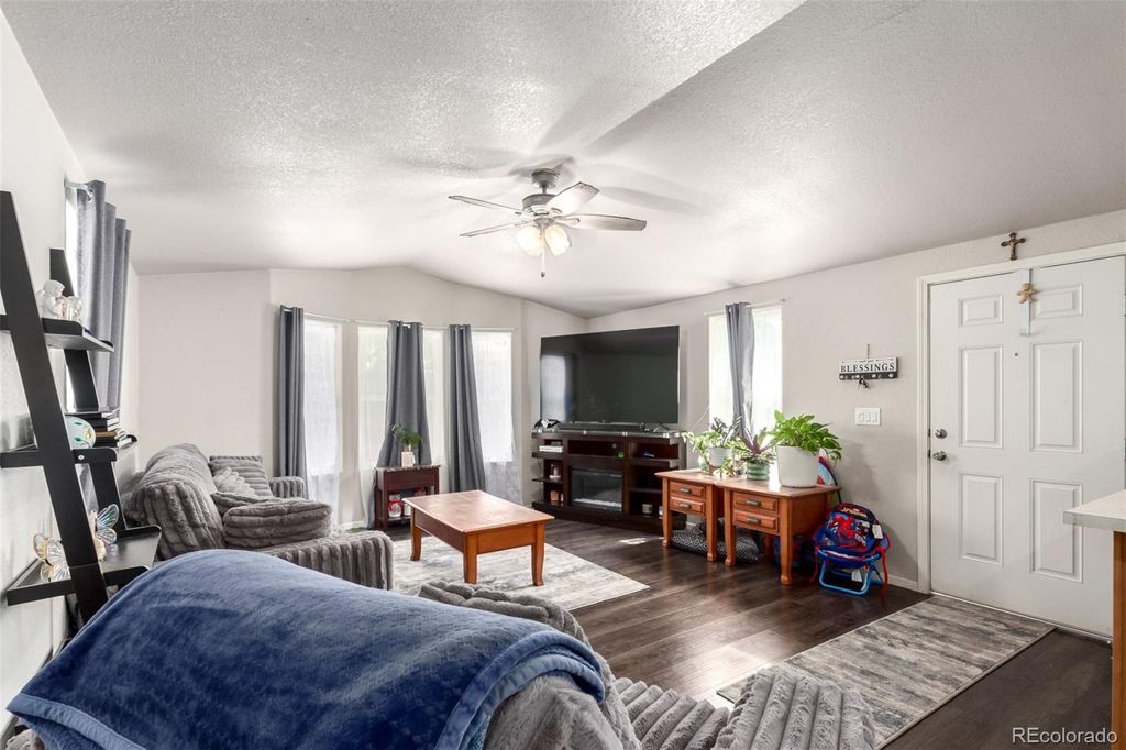 3650 S Federal Boulevard, Englewood, CO 80110