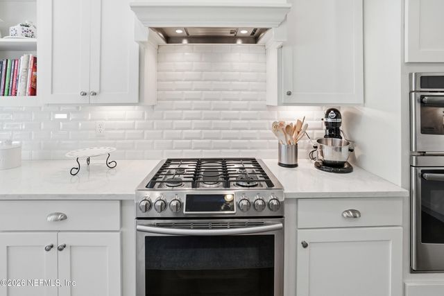 379 CAPE MAY Avenue, Ponte Vedra, FL 32081