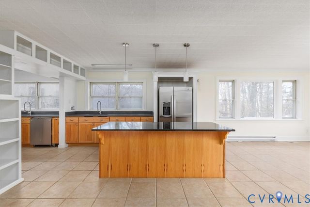 2114 E Lee Hwy, New Market, VA 22844