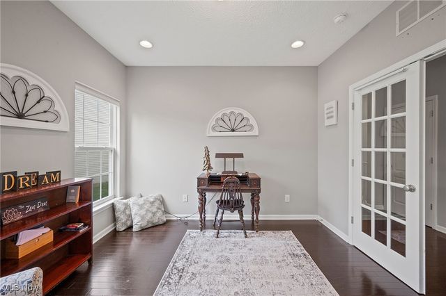 39115 Crescent Drive, Avon, OH 44011