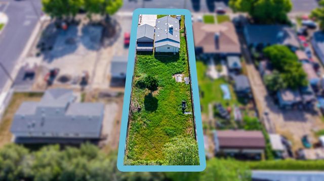 225 Ash Ave, Oakdale, CA 95361