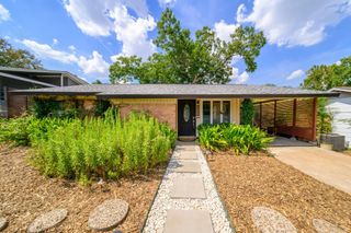 2702 Little John LN, Austin, TX 78704