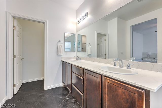 8095 Mosaic Sunrise Lane, Las Vegas, NV 89166