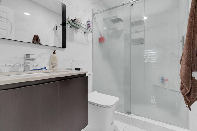 11051 SW 69th Dr, Miami, FL 33173