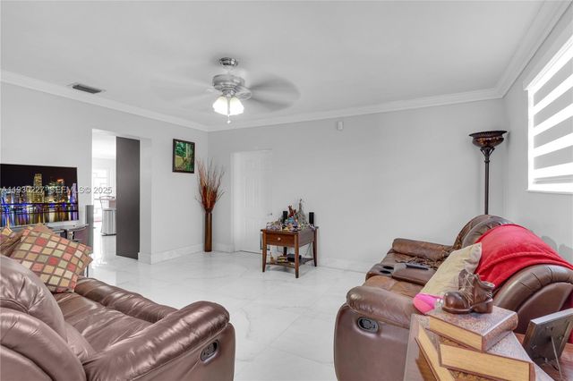 11051 SW 69th Dr, Miami, FL 33173