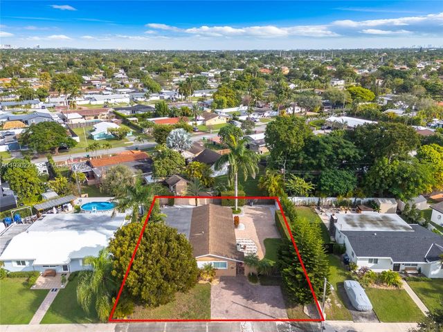 11051 SW 69th Dr, Miami, FL 33173