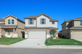 120 Chipping, Floresville, TX 78114