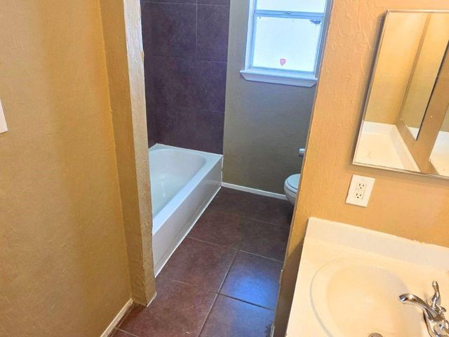 423 N Compass Rose Circle, Crosby, TX 77532