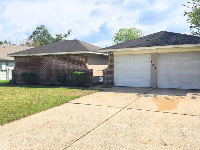 423 N Compass Rose Circle, Crosby, TX 77532