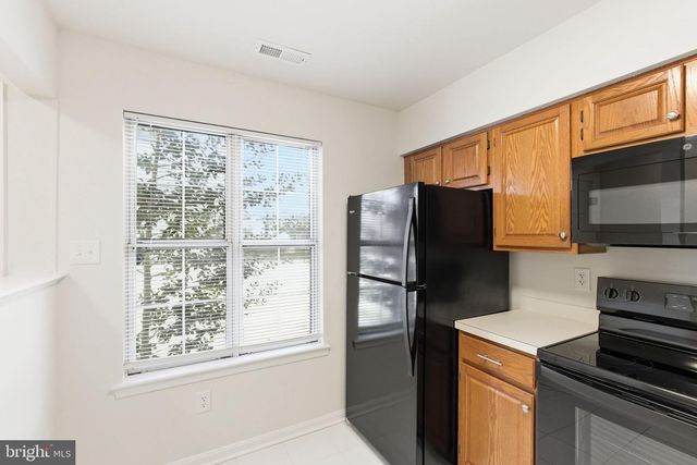 9266 CHAPMAN OAK DR, Manassas, VA 20110