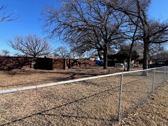 1006 N Masters Drive, Dallas, TX 75217