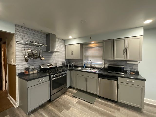 397 Saginaw Avenue, Calumet City, IL 60409