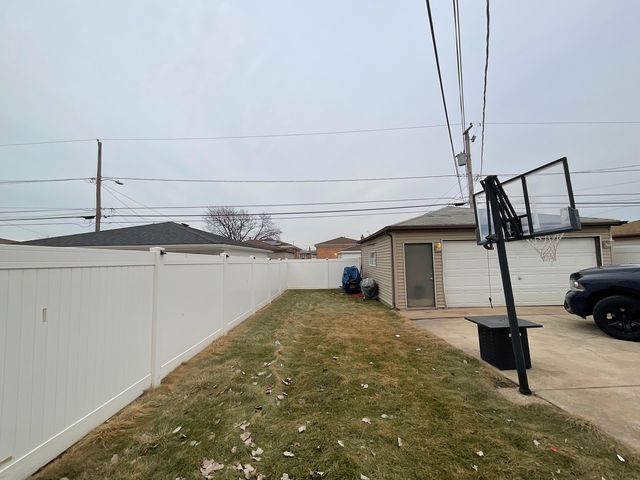 397 Saginaw Avenue, Calumet City, IL 60409