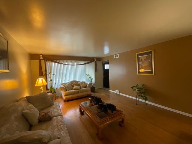 397 Saginaw Avenue, Calumet City, IL 60409