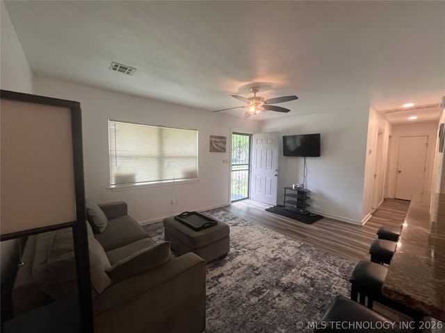 2014 N Delaware Place, Tulsa, OK 74110