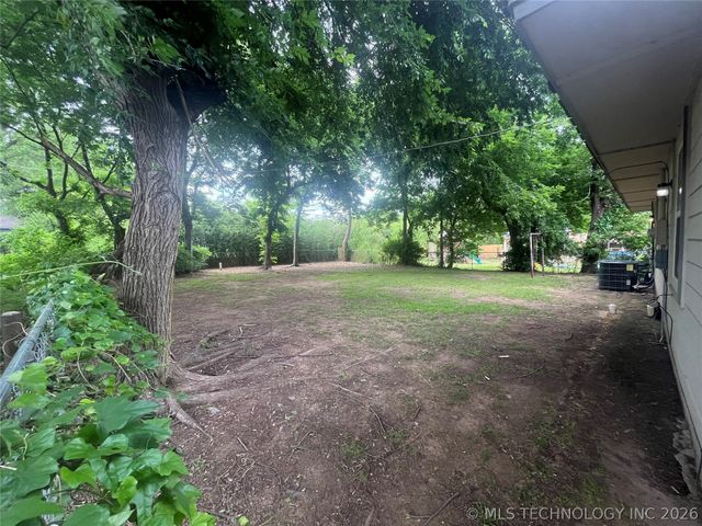 2014 N Delaware Place, Tulsa, OK 74110