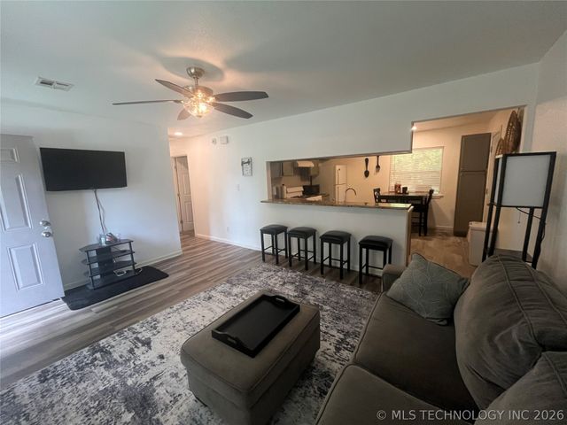 2014 N Delaware Place, Tulsa, OK 74110