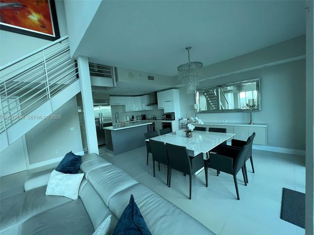 60 SW 13th Street 5210, Miami, FL 33130