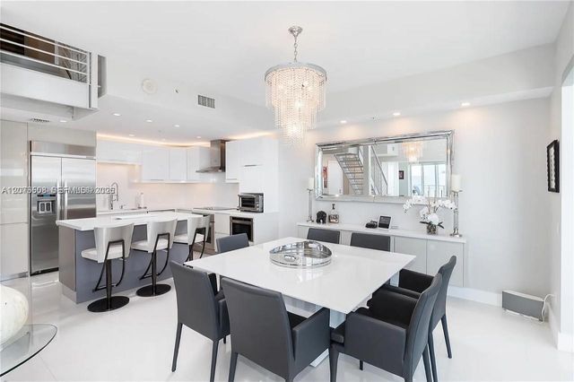 60 SW 13th Street 5210, Miami, FL 33130