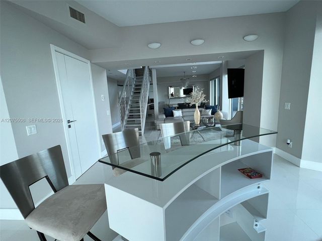 60 SW 13th Street 5210, Miami, FL 33130