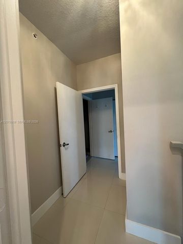 60 SW 13th Street 5210, Miami, FL 33130