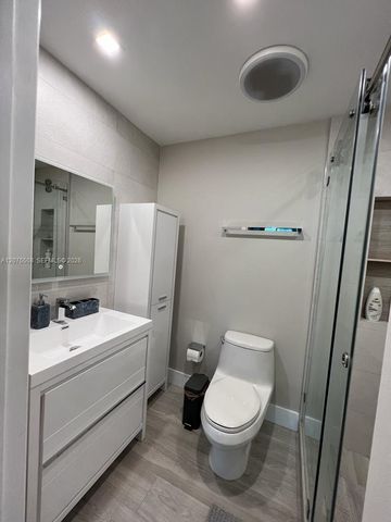 60 SW 13th Street 5210, Miami, FL 33130