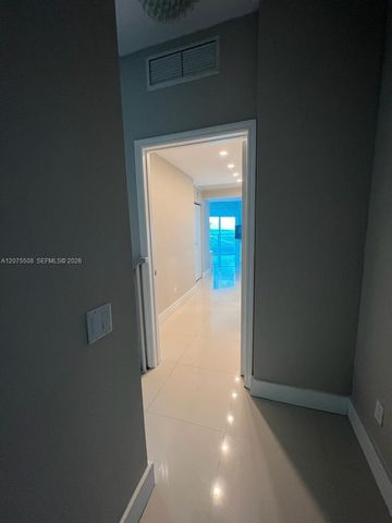 60 SW 13th Street 5210, Miami, FL 33130