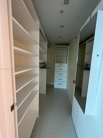 60 SW 13th Street 5210, Miami, FL 33130