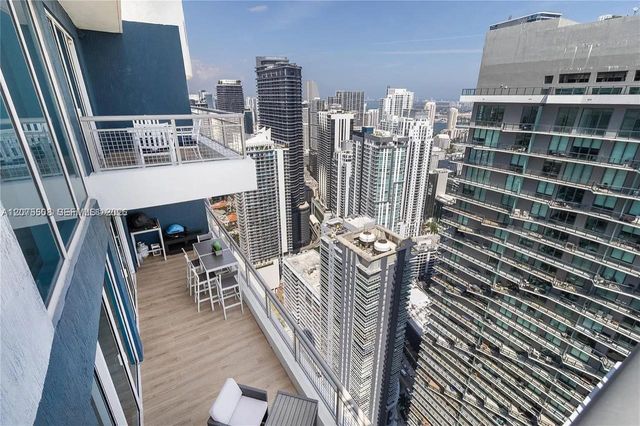 60 SW 13th Street 5210, Miami, FL 33130