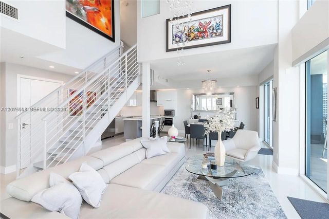 60 SW 13th Street 5210, Miami, FL 33130