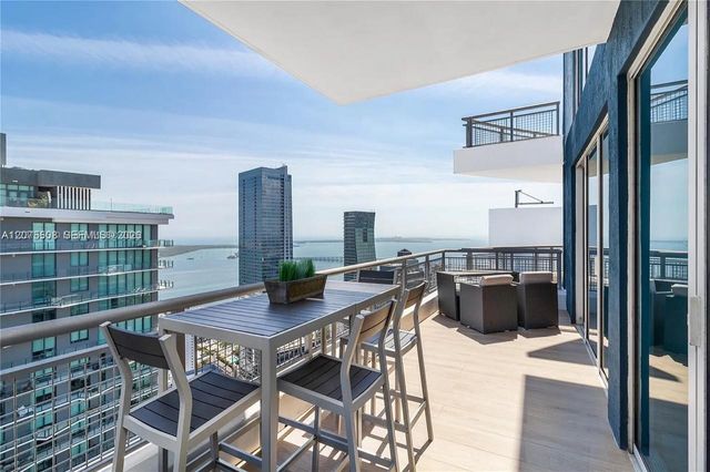 60 SW 13th Street 5210, Miami, FL 33130