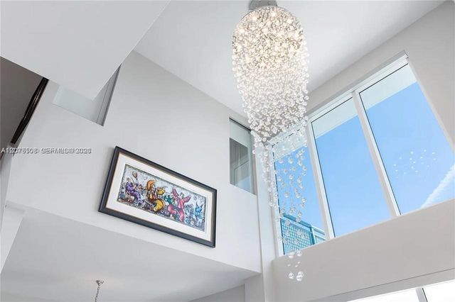 60 SW 13th Street 5210, Miami, FL 33130