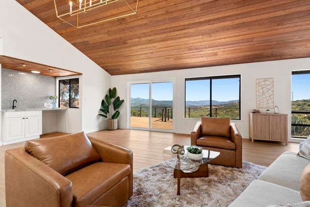 1106 Alpine Oaks Dr., Alpine, CA 91901